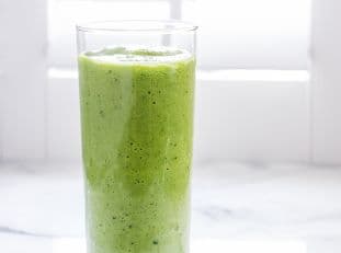 Mango Spinach Green Smoothie