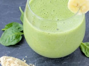 Low Calorie Peanut Butter Banana Spinach Smoothie